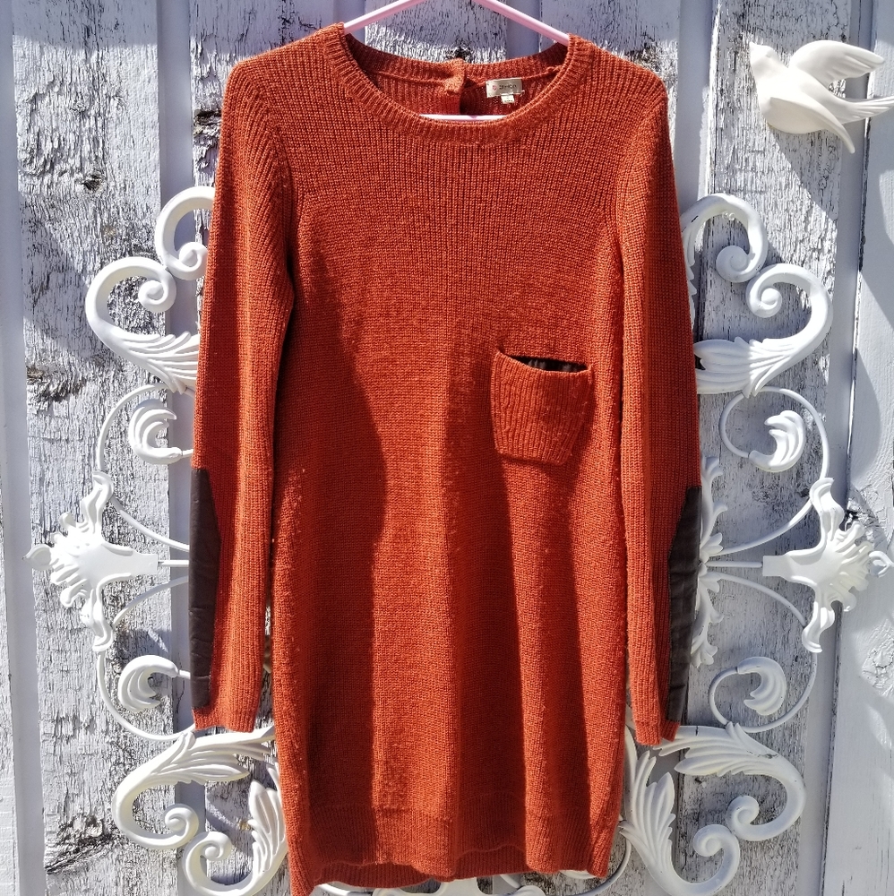 Button up the Back Winter Sweater w Leather